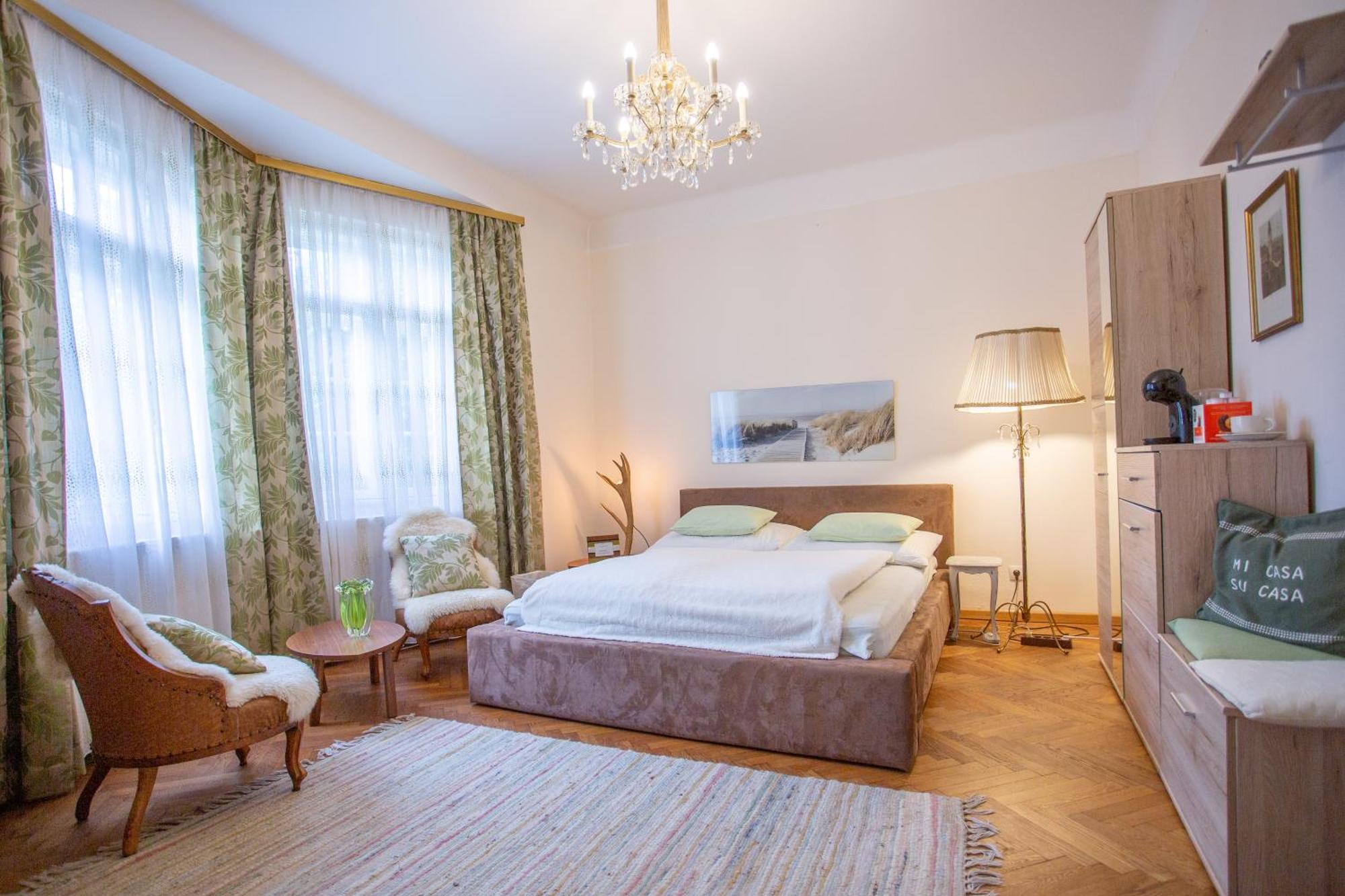Huebsches Privatzimmer Mit Bad Перхтольдсдорф Екстер'єр фото